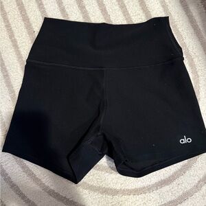 ALO Yoga High-Waist Black Shorts